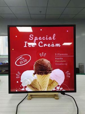 33.2 inch LCD advertentiebeeldscherm Metalen constructie voor vierkant beeldscherm Ratio1:1